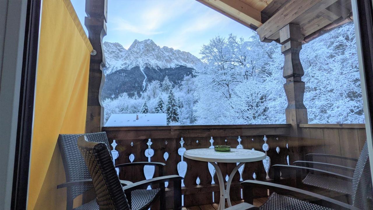 Ferienhaus Wetterstein ไกรน์เนา ภายนอก รูปภาพ